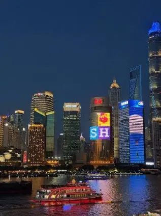 苏州河夜跑拍照：桥上与河边机位全记录，跑完别急着走📸